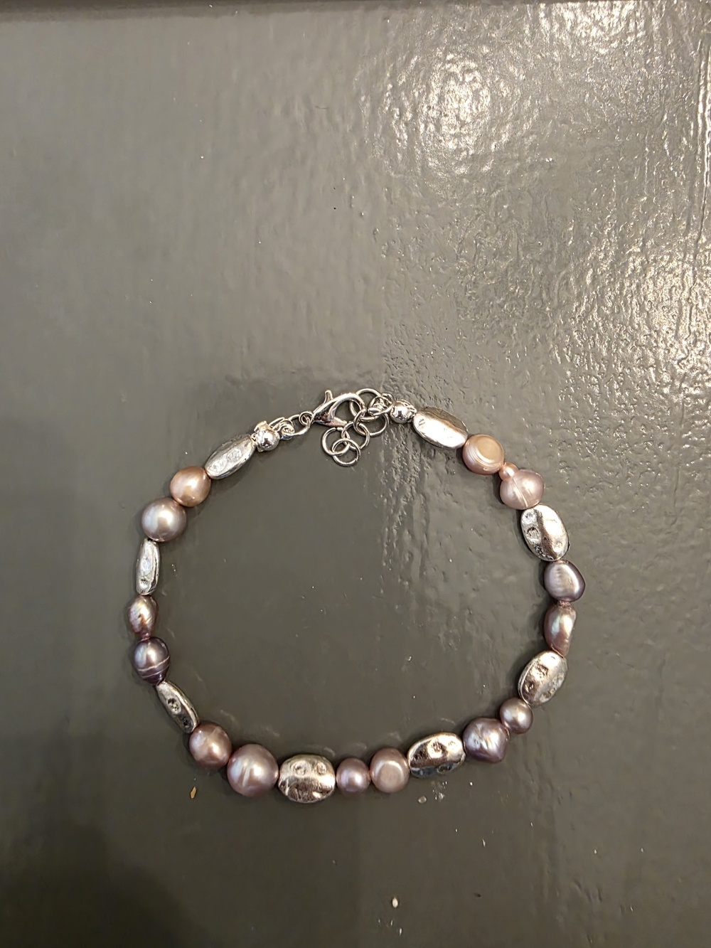 Elegant Pearl and Silver Bead Bracelet - Pink Pearl Accent